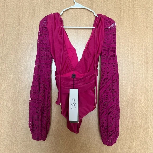 PatBo Crochet Sleeve Plunge Bodysuit Magenta XS - Picture 4 of 8